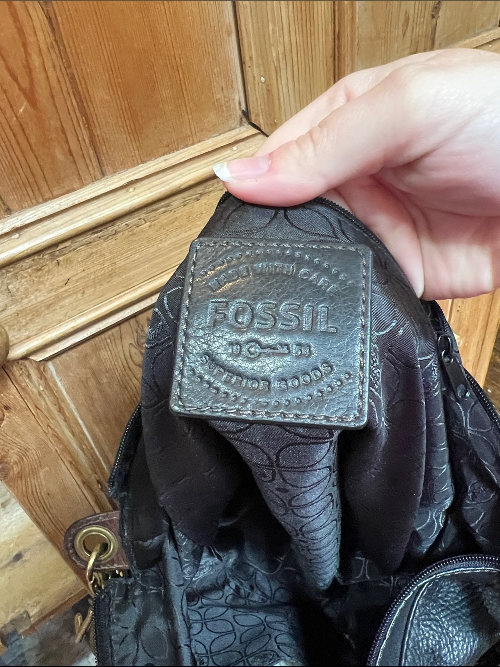Fossil Morgan Traveler Crossbody Bag - Picture 11 of 12
